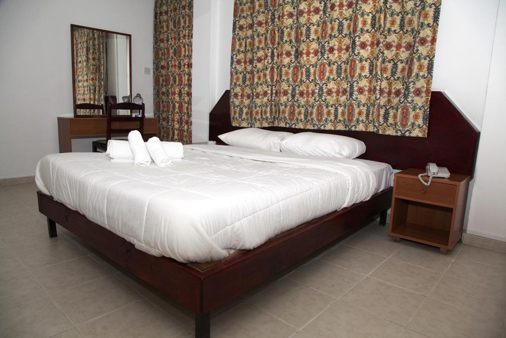Rimi Hotel Никозия Екстериор снимка
