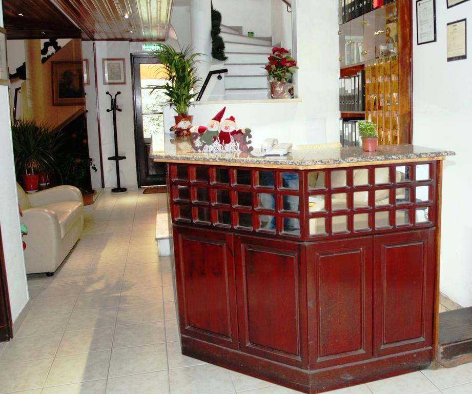 Rimi Hotel Никозия Екстериор снимка