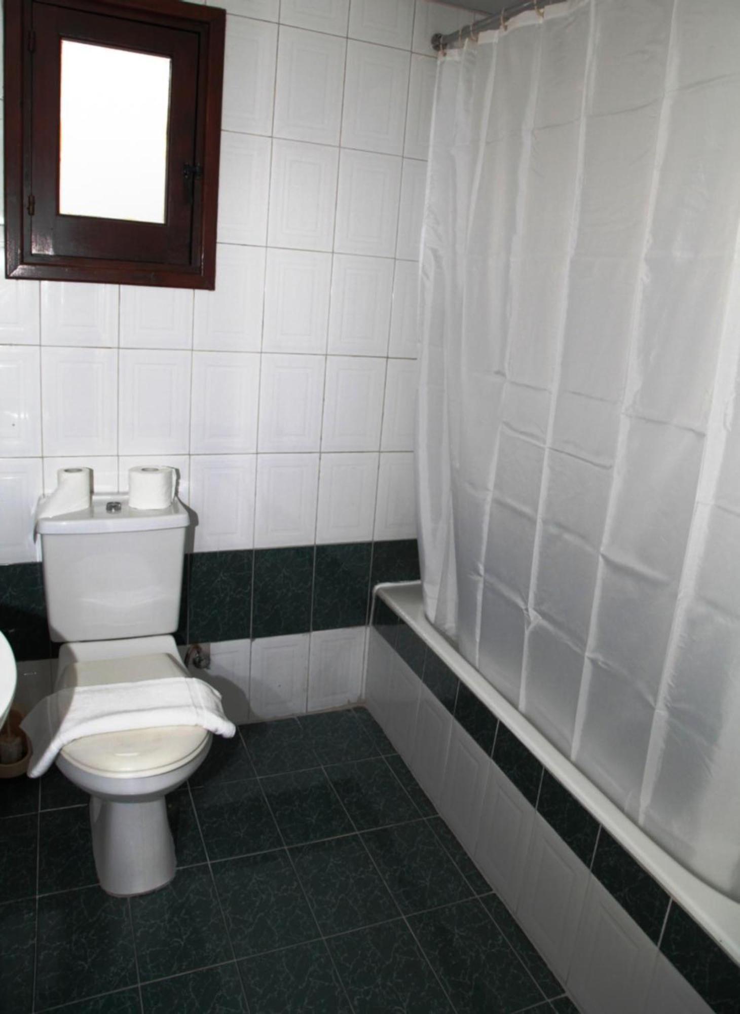 Rimi Hotel Никозия Екстериор снимка