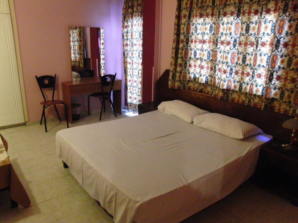 Rimi Hotel Никозия Екстериор снимка