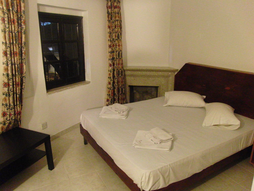 Rimi Hotel Никозия Екстериор снимка